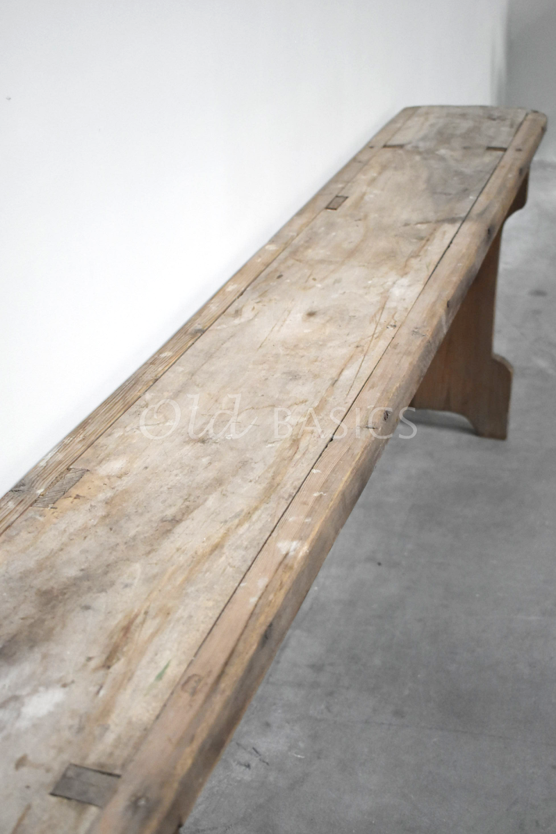 Detail van Houten bank, naturel, bruin, materiaal hout